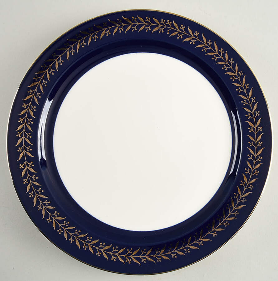 TST846 Dinner Plate by Taylor, Smith & Taylor (Ts&T)-1