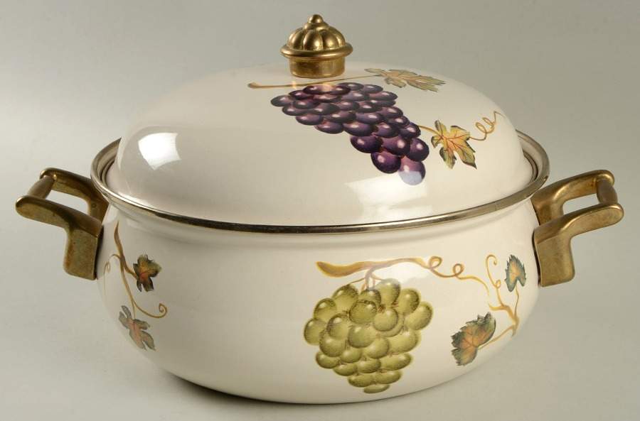 Villa Grande 3 Quart Metal Covered Casserole by Tabletops Unlimited-1
