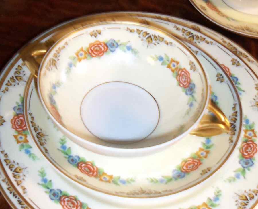 TRV472 Footed Cream Soup Bowl & Saucer Set by Tressemanes & Vogt-1
