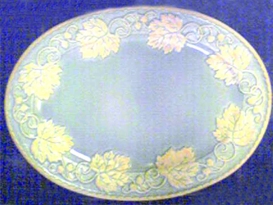 TCR13 13" Oval Serving Platter by Treasure Craft-1