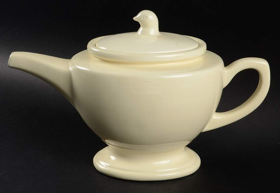 Clair Teapot & Lid by Thomas O'Brien-1