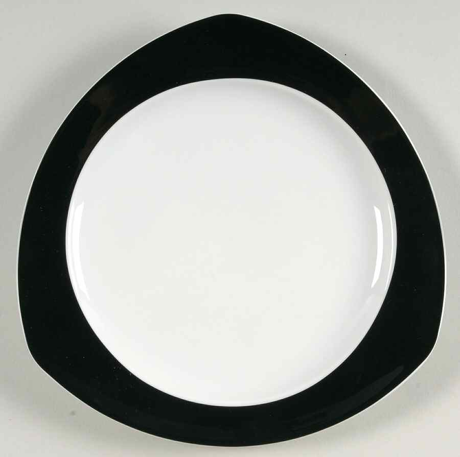 Vario Black Triangular Salad Plate by Thomas-1