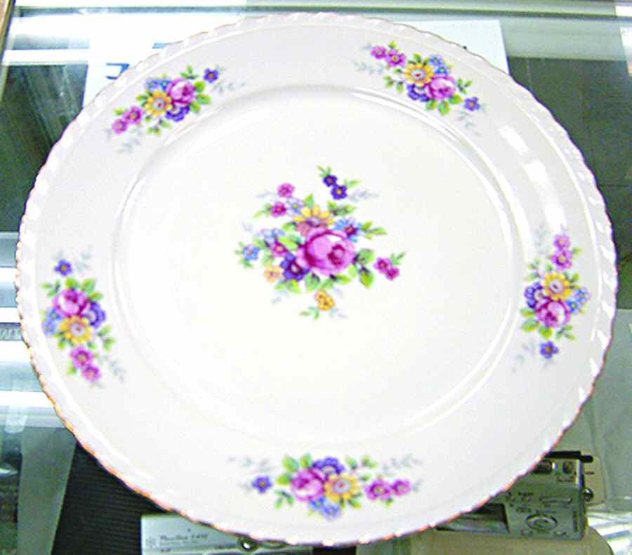 THU315 Dinner Plate by Thun-1