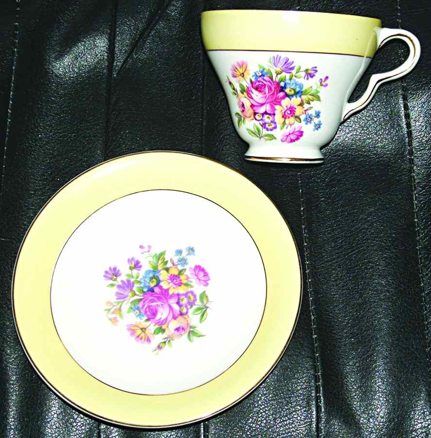 C8056 Footed Cup by Taylor & Kent-1