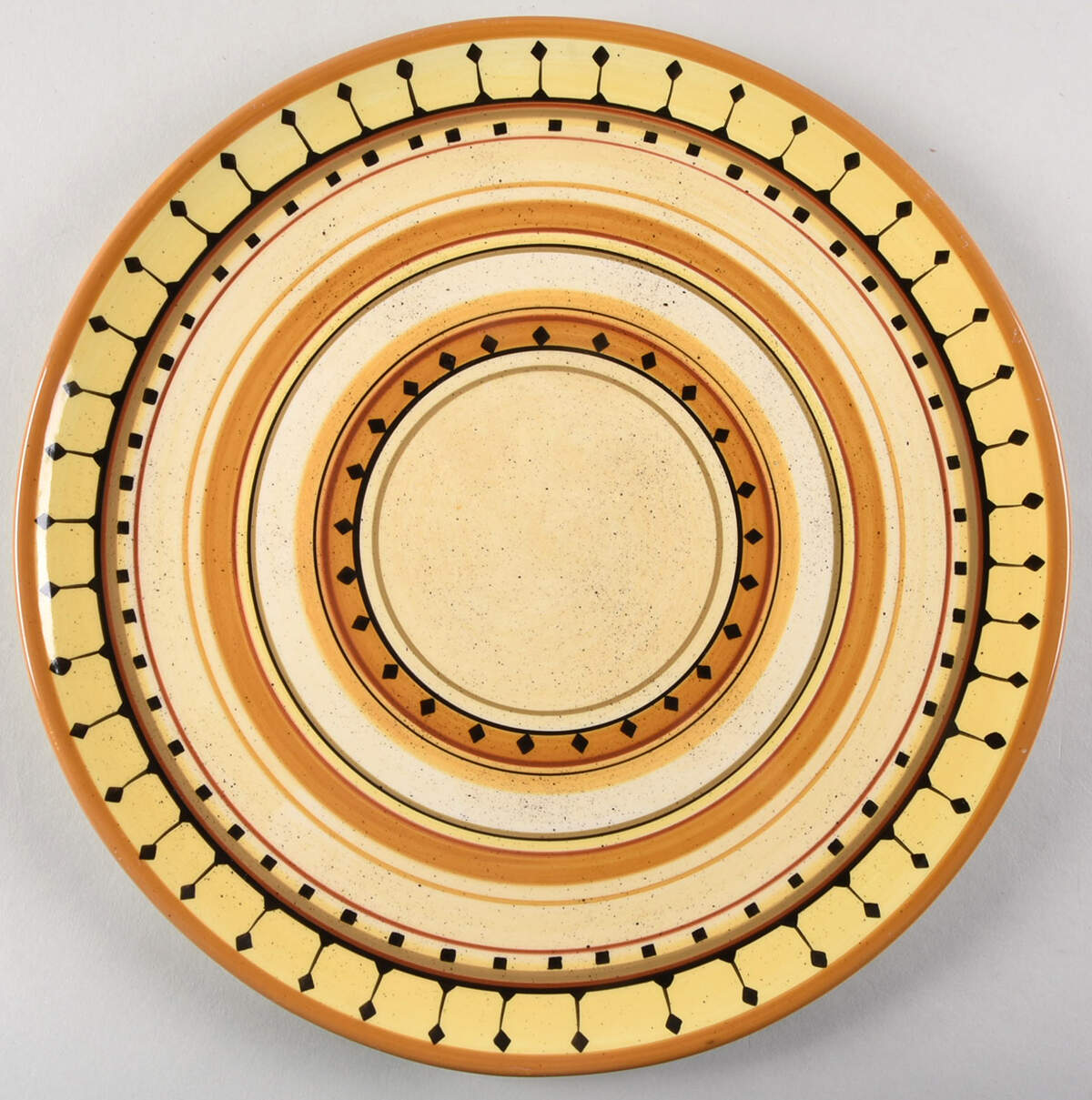 Sagas Dinner Plate by Tabletops Unlimited-1