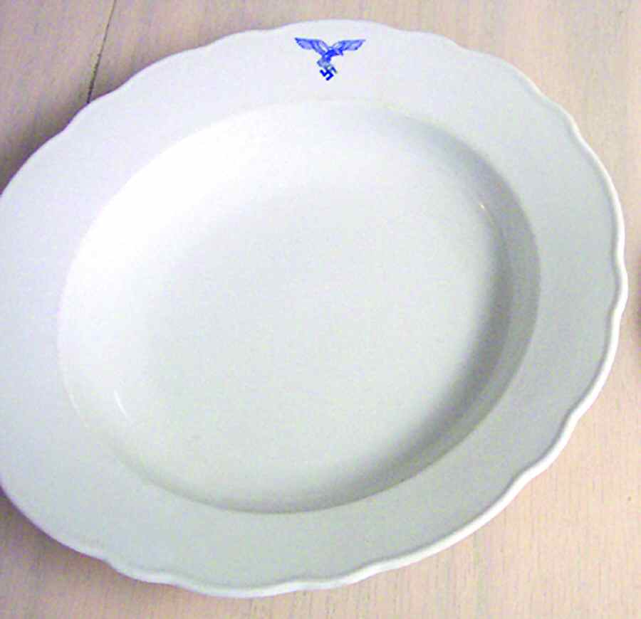 THU322 Dinner Plate by Thun-1