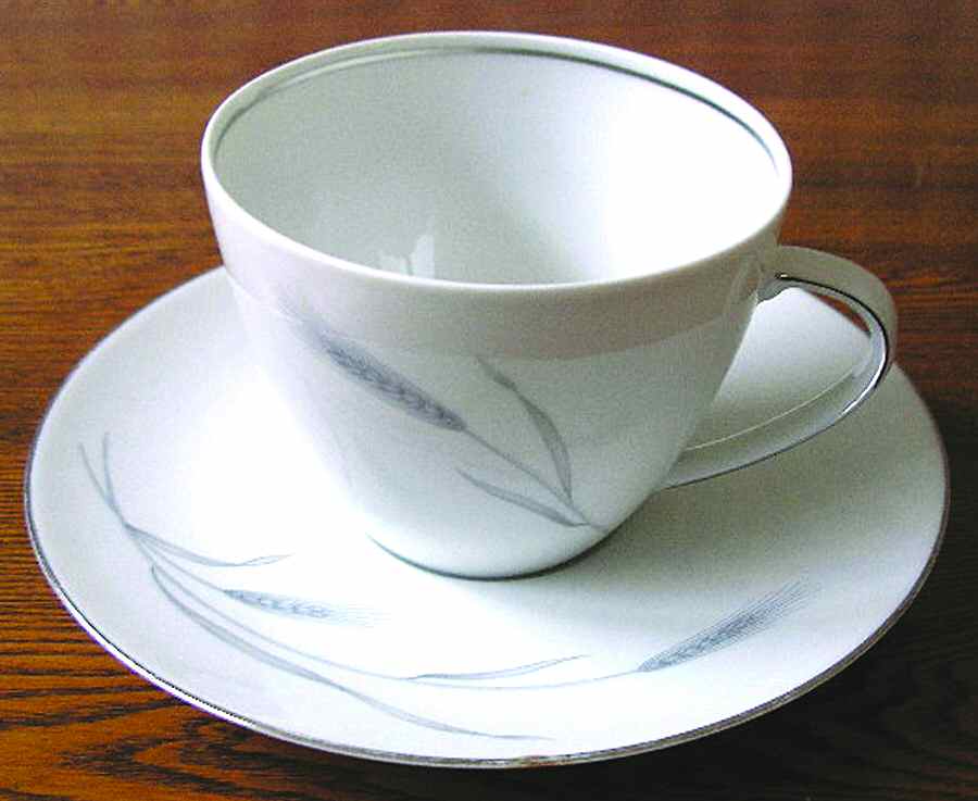 THO370 Flat Cup & Saucer Set by Thomas-1