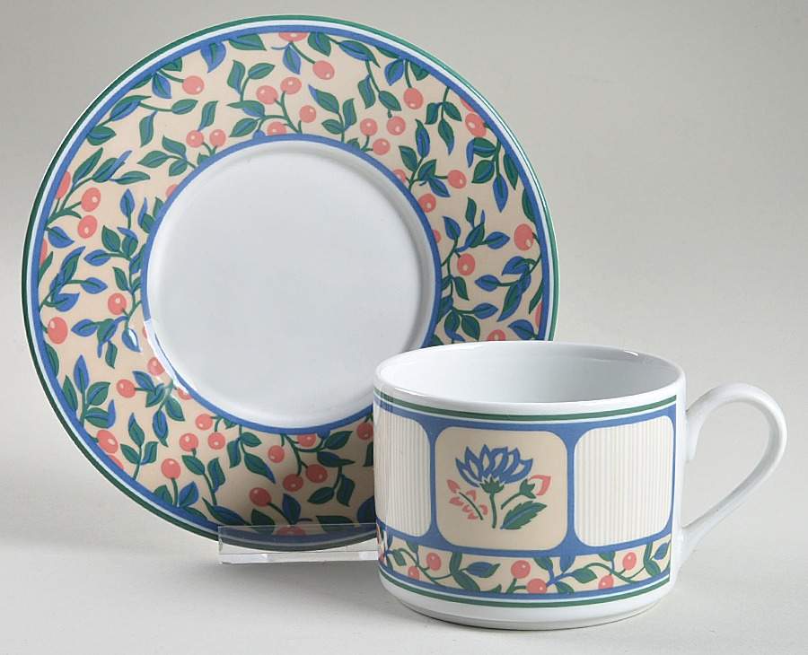 TOG36 Flat Cup & Saucer Set by Tognana-1