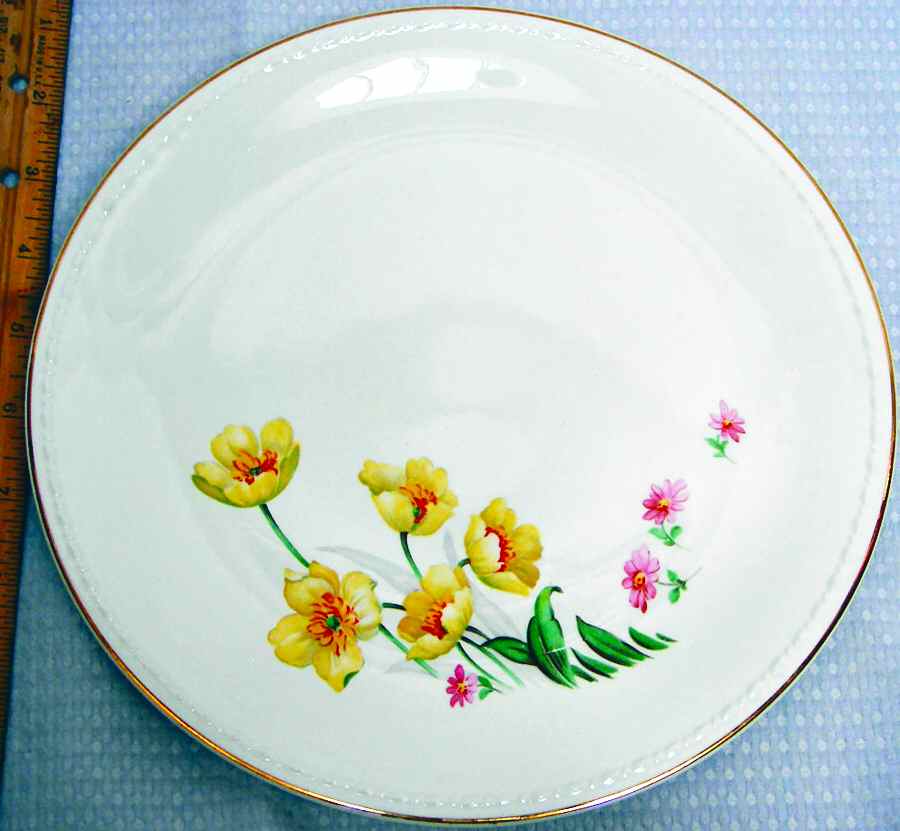 TST713 Luncheon Plate by Taylor, Smith & Taylor (Ts&T)-1