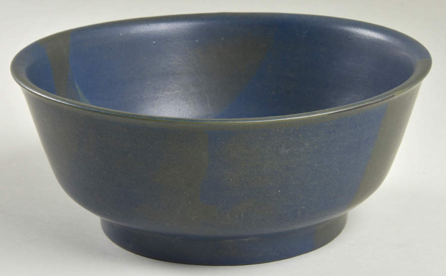 TWN2 BLUE 8" Round Vegetable Bowl by Taiwan-1