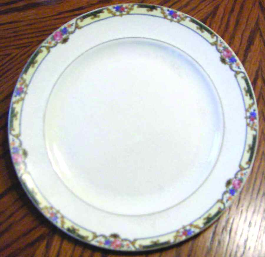 TST715 Dinner Plate by Taylor, Smith & Taylor (Ts&T)-1