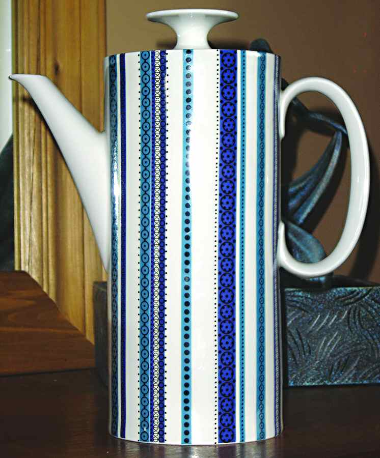 THO377 Coffee Pot & Lid by Thomas-1