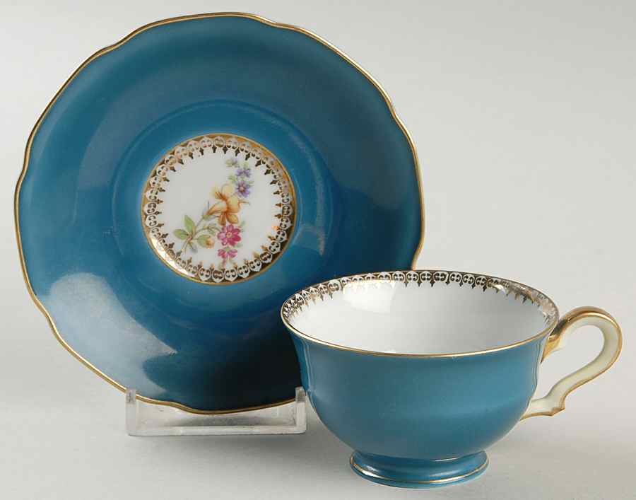 828-0 Footed Demitasse Cup & Saucer Set by Tirschenreuth-1