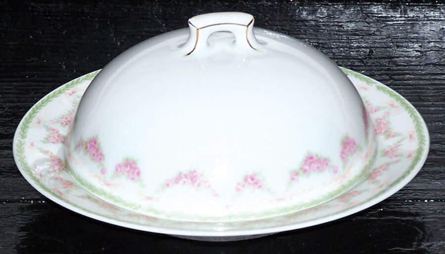 TIR444 Round Covered Butter by Tirschenreuth-1