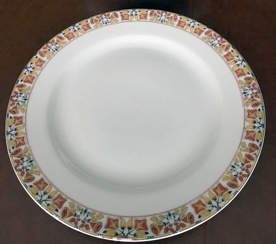TRV516 Dinner Plate by Tressemanes & Vogt-1