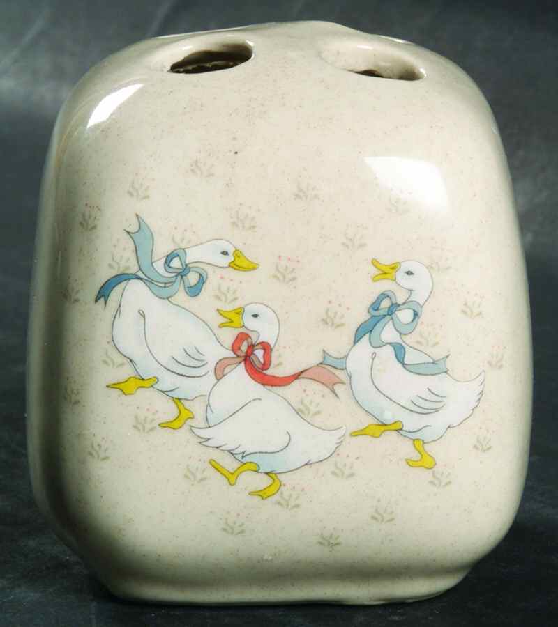 TWN3 Toothbrush Holder by Taiwan-1
