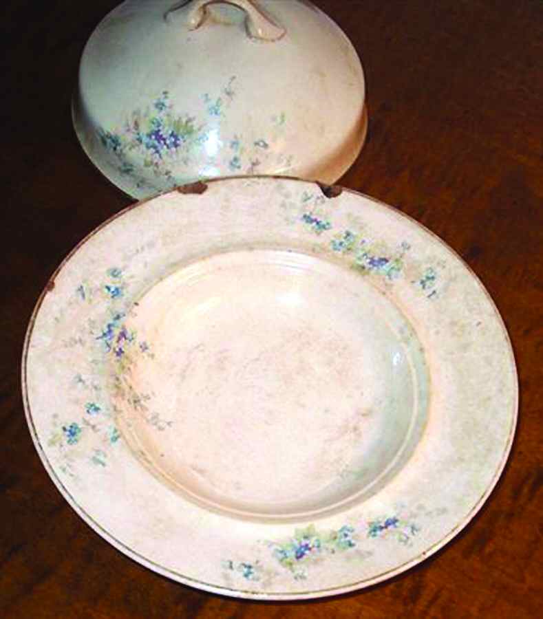 TST722 Round Covered Butter by Taylor, Smith & Taylor (Ts&T)-1