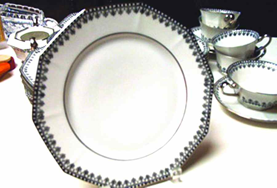 TIR455 Dinner Plate by Tirschenreuth-1
