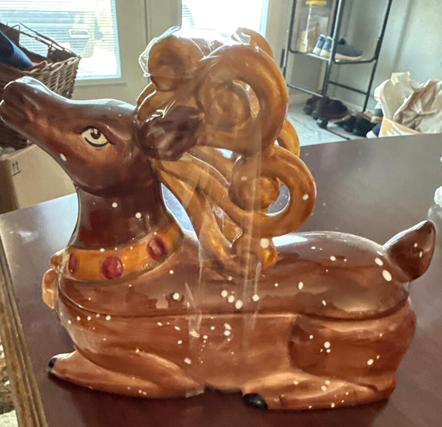 Winter Wonderland Sculpted Candy Dish and Lid by Tabletops Unlimited-1