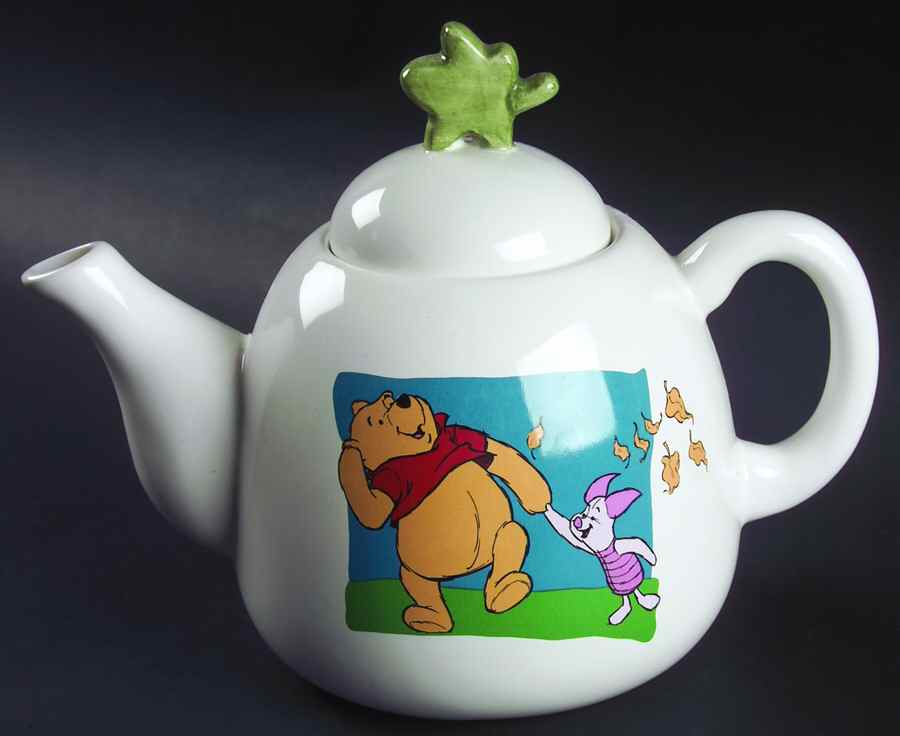 Classic Pooh Teapot & Lid by Treasure Craft-1