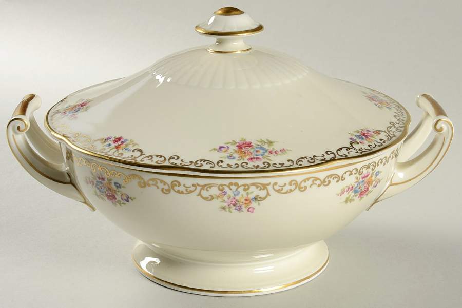 Euston, The Round Covered Vegetable by Tirschenreuth-1