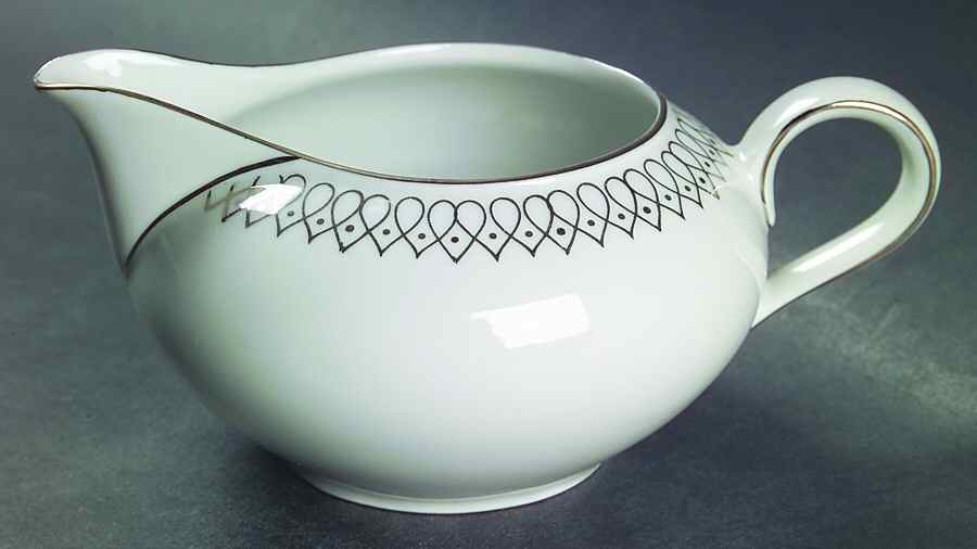 TRC4 Creamer by Treasure Chest-1