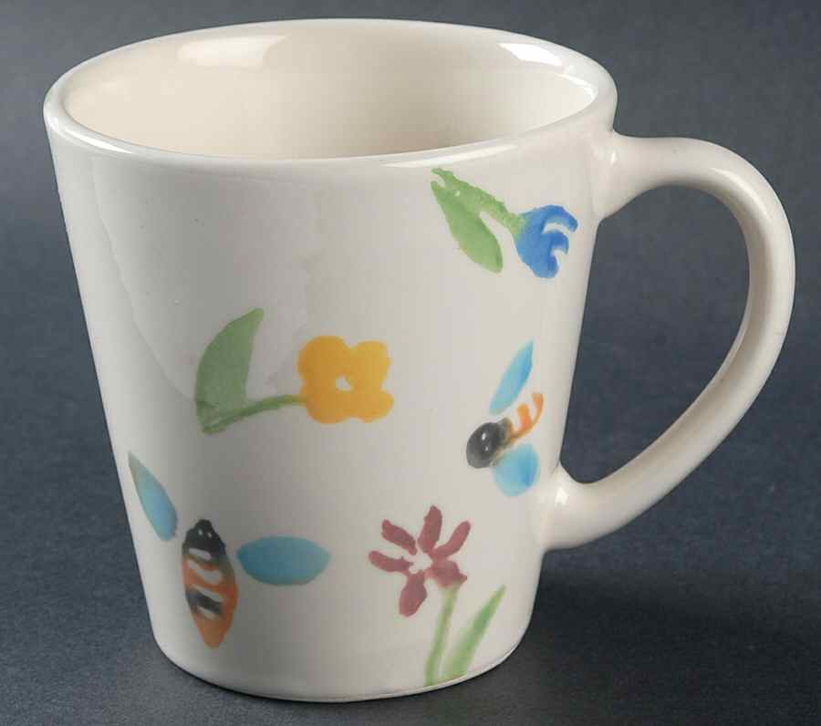 Bumble Bee Mug by Tre Ci-1