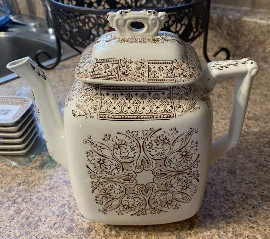 Panel Brown Teapot & Lid by Thomas Booth-1