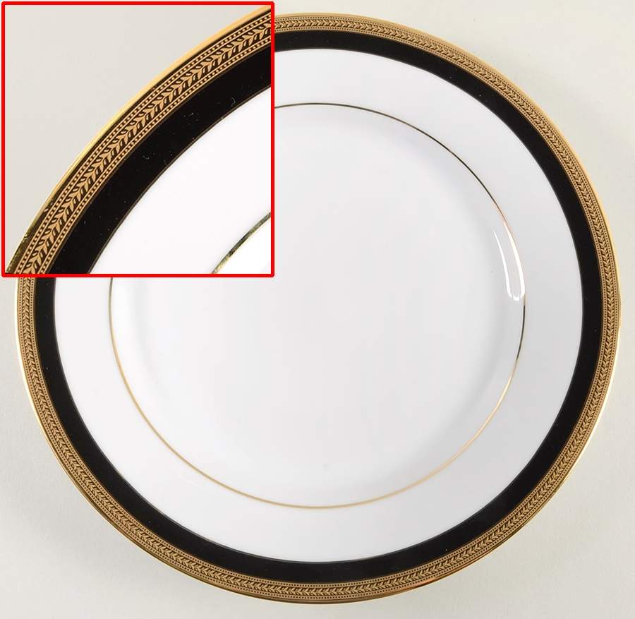 Sahara Black Dinner Plate by Ten Strawberry Street-1