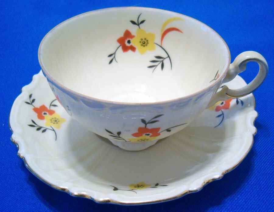 7307 Footed Cup & Saucer Set by Tuppack-1
