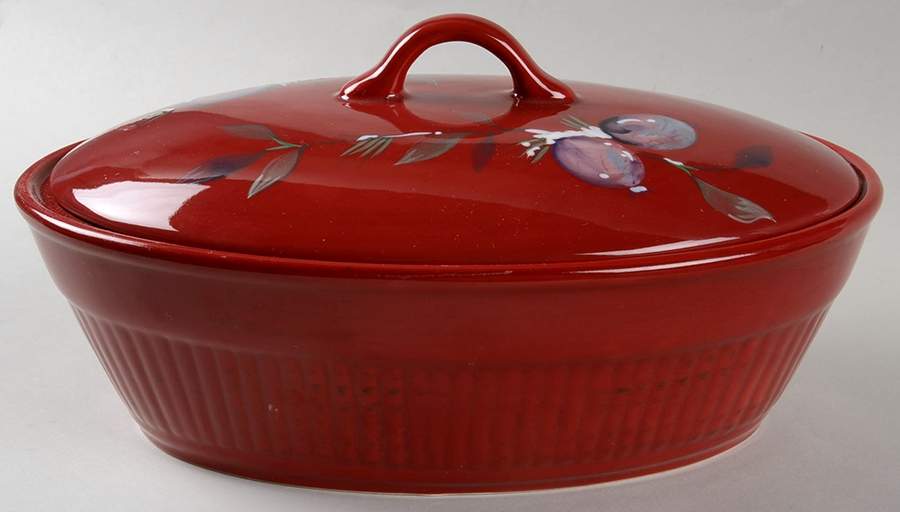 Jolly Ol Snowy 1.75 Quart Oval Covered Casserole by Tracy Porter-1
