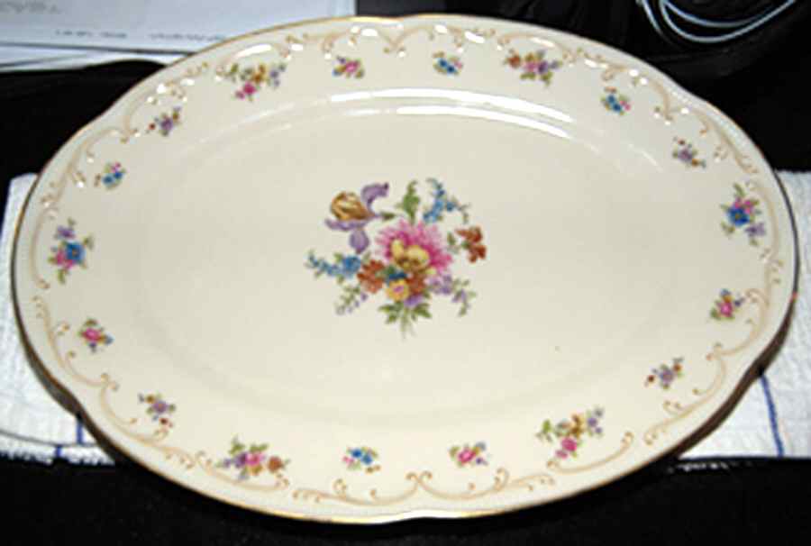 TIR494 14" Oval Serving Platter by Tirschenreuth-1
