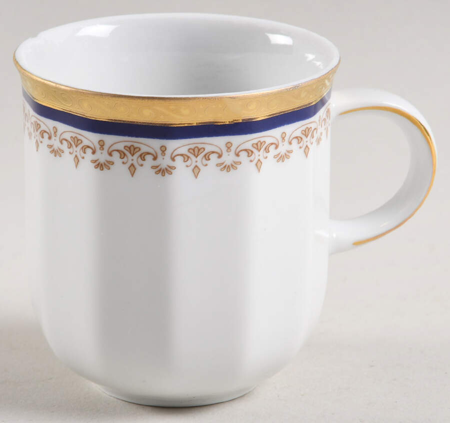 TIR496 Flat Demitasse Cup by Tirschenreuth-1