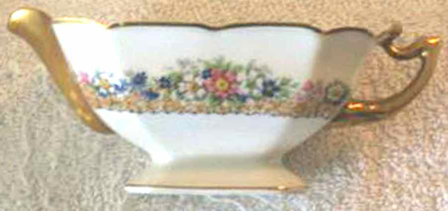 TRV616 Gravy Boat by Tressemanes & Vogt-1