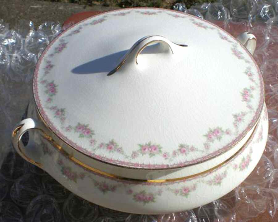 TST733 Round Covered Vegetable by Taylor, Smith & Taylor (Ts&T)-1
