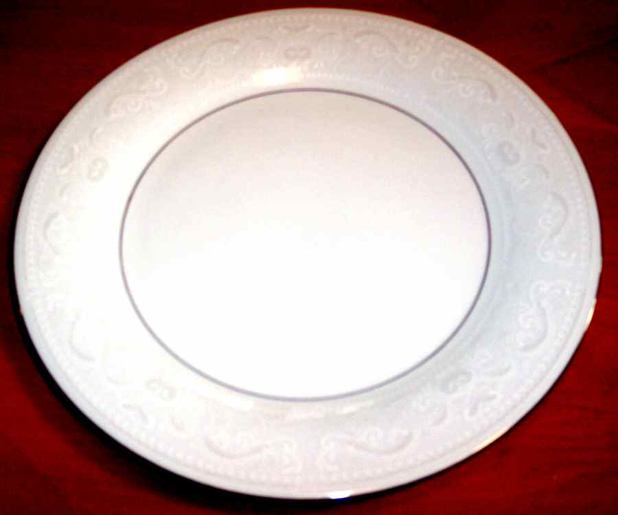 Crochet Dinner Plate by Tienshan-1