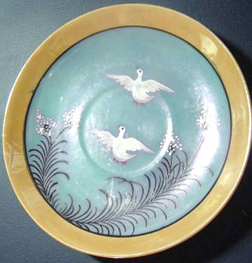 TKI45 Saucer by Takito-1