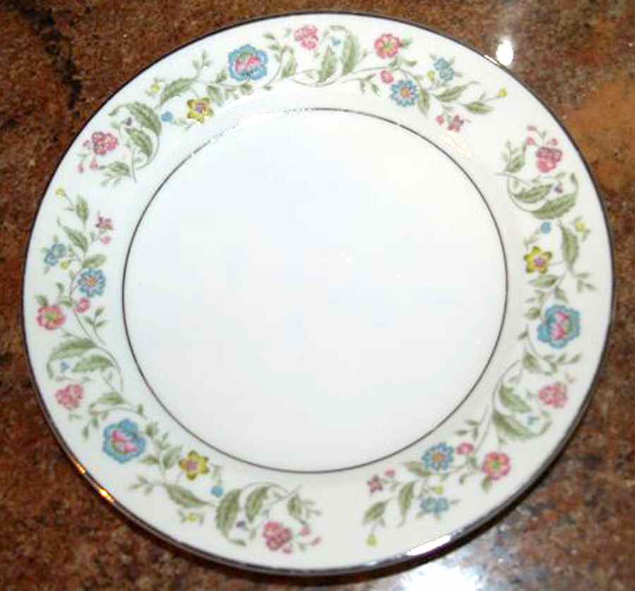 Spring Bouquet Dinner Plate by Towne House-1