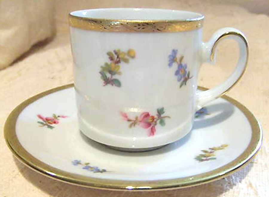 TIR515 Flat Cup & Saucer Set by Tirschenreuth-1