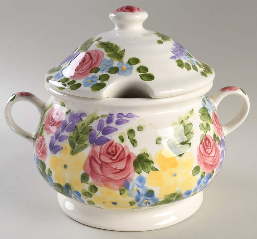 Jardine Tureen &  Lid by Tabletops Unlimited-1