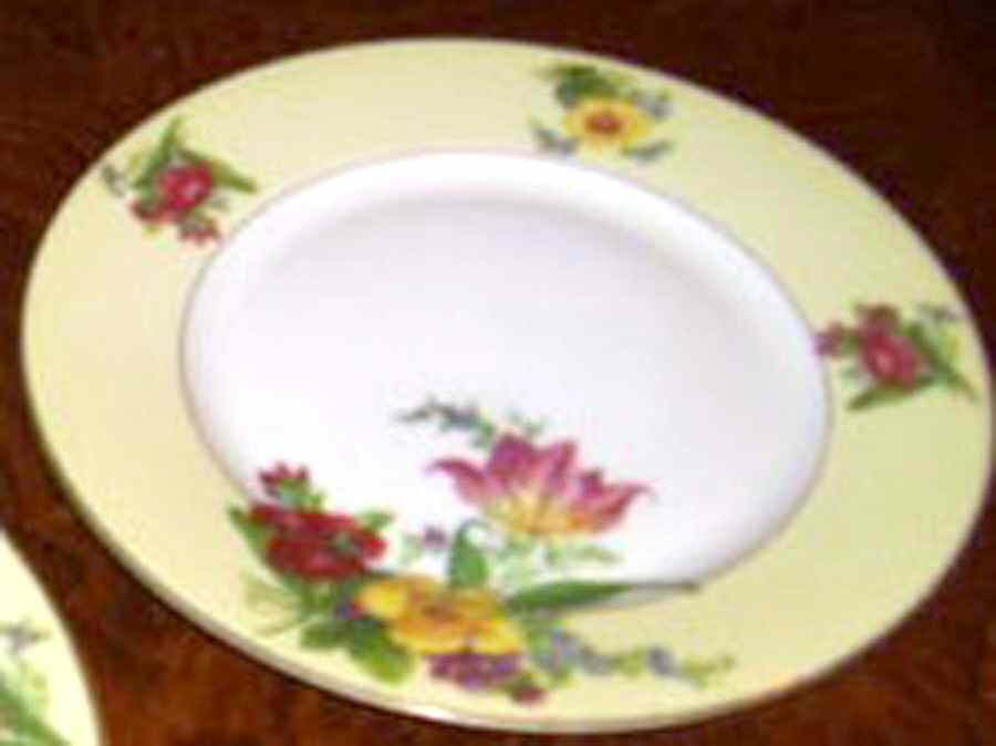 17715 Salad Plate by Thun-1