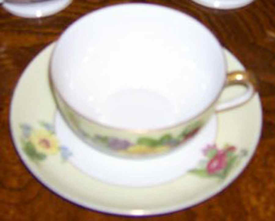 17715 Flat Cup & Saucer Set by Thun-1