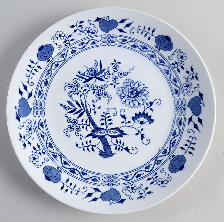 Blue Onion (Czech Republic) Dinner Plate by Thun-1