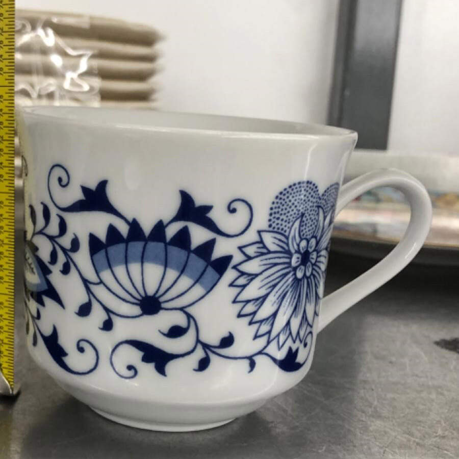 Blue Onion (Czech Republic) Flat Cup by Thun-1