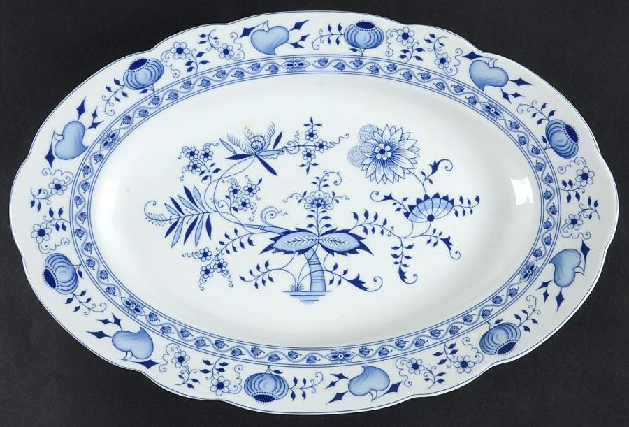 Blue Onion (Czech Republic) 13" Oval Serving Platter by Thun-1
