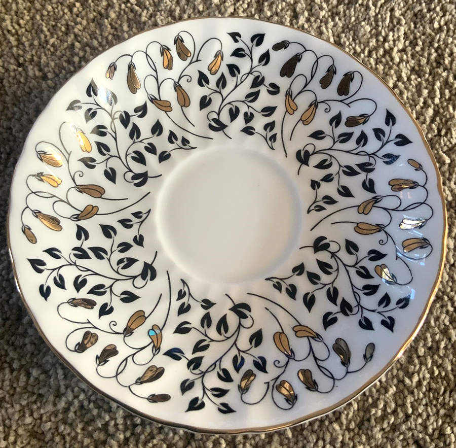 D1497 Saucer by Tuscan - Royal Tuscan-1