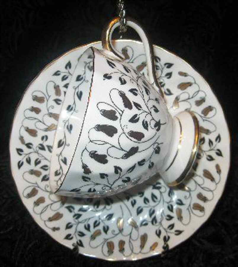 D1497 Footed Cup & Saucer Set by Tuscan - Royal Tuscan-1