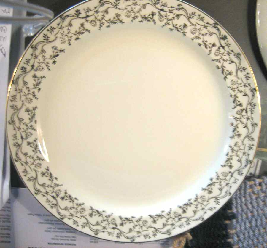 TST747 Dinner Plate by Taylor, Smith & Taylor (Ts&T)-1