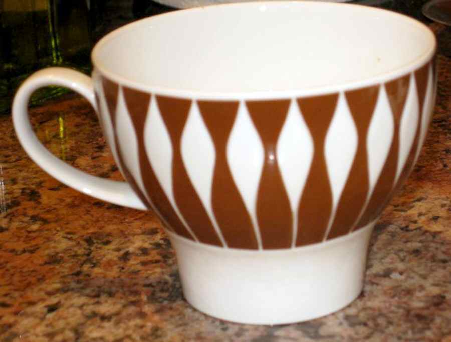 THO438 Footed Cup by Thomas-1