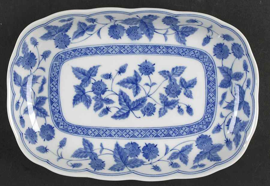 New Life 9" Oval Tray by Takahashi-1